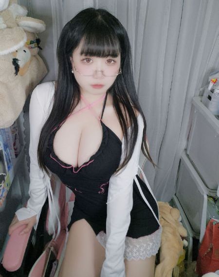 丰满熟妞区午夜毛片_超清手机在线看